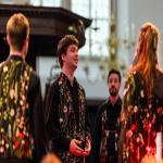 images/Voorstellingsfotos/GregorianTreasures/37Wishful-Singing_Gregorian_©-Juri-Hiensch.jpg